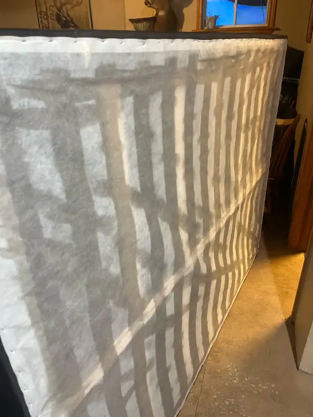 mattress & box spring in Beds & Mattresses in Ottawa - Image 4