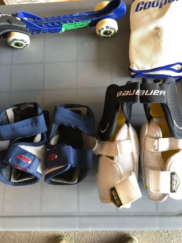 Hockey elbow pads in Hockey in Calgary - Image 5