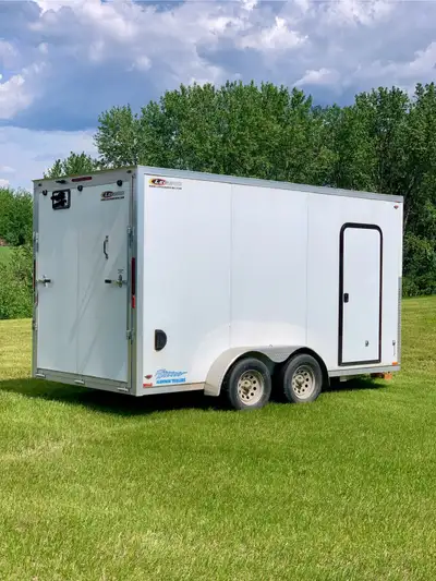 This 2019 Legend 7x16 enclosed trailer is in used condition and ready to haul your equipment with ea...