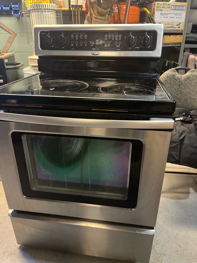 Whirlpool electric range/oven  in Stoves, Ovens & Ranges in Thunder Bay