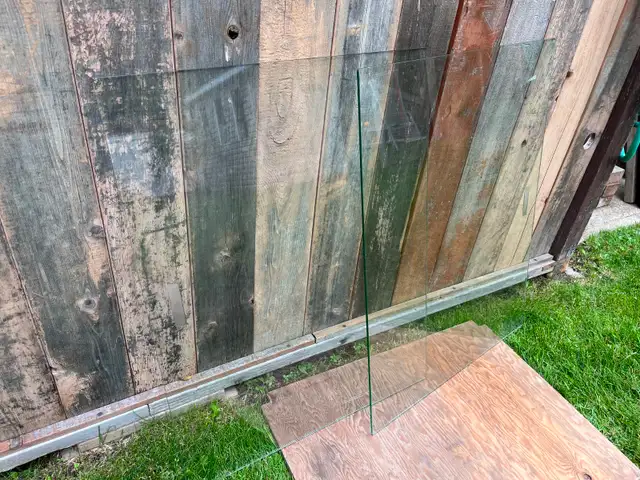 Glass Door Panes from Built-In China Cabinet in Hutches & Display Cabinets in Edmonton - Image 2