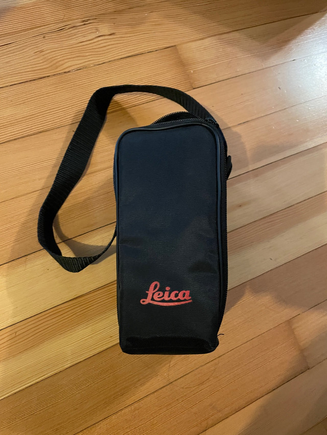 Leica lens soft bag in Cameras & Camcorders in Calgary