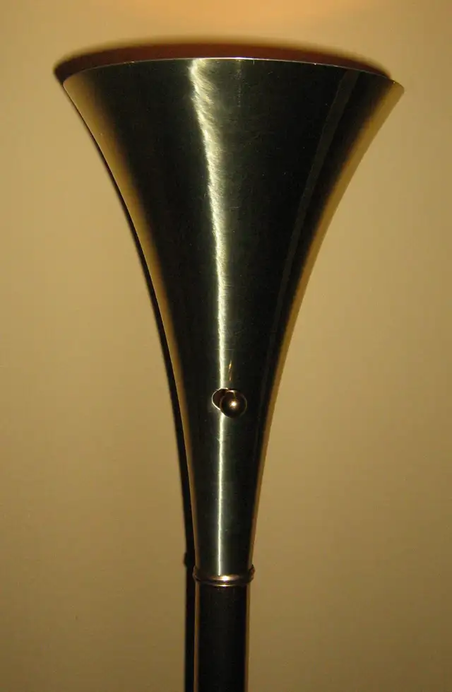 Vintage Mid Century Brass Torchiere Floor Lamp by Laurel Lamp Co in Indoor Lighting & Fans in City of Toronto - Image 5
