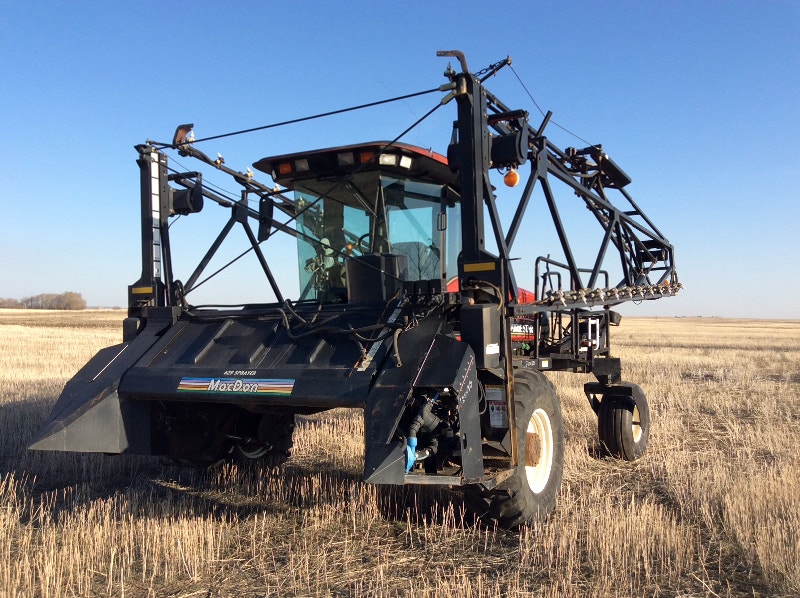 Macdon sprayer Farming Equipment Saskatoon Kijiji