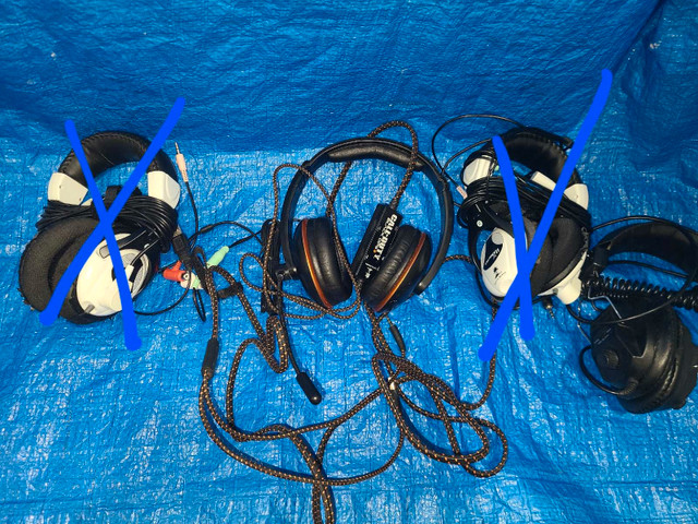 Xbox 360 headsets for $10 each in XBOX 360 in Mississauga / Peel Region