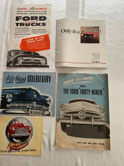 Old auto brochures. Several available at various prices. No holds.