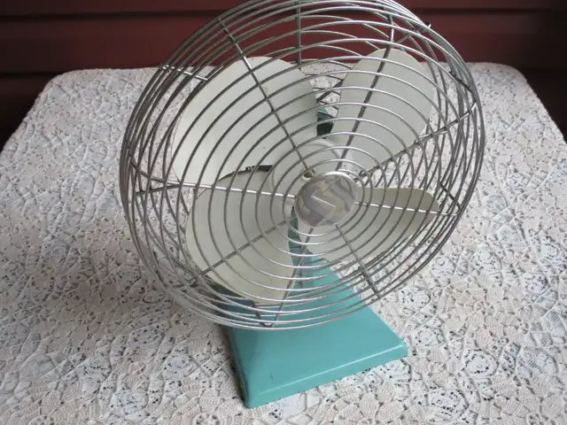 Vintage Superior Electric Aqua Blue 12" Fan Mid Century Modern in Indoor Lighting & Fans in New Glasgow - Image 2