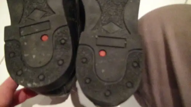 steel toe shoes62863731534338122