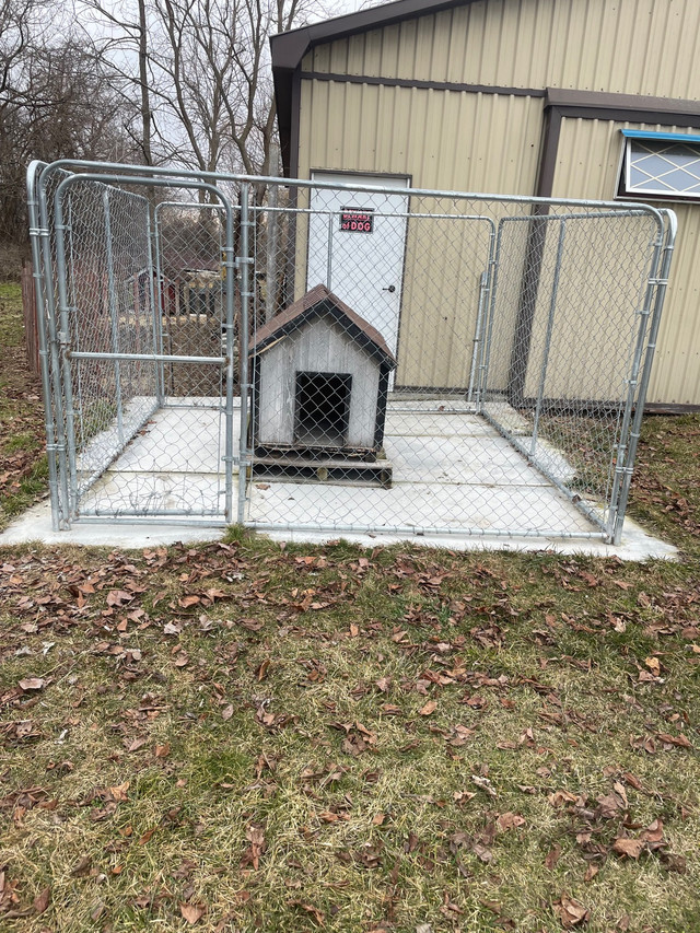 Dog kennel with dog  house  in Accessories in Leamington - Image 2