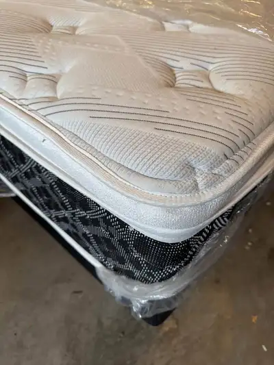 Full sized (double) Tempur-pedic Adjustable bed- new!, View more