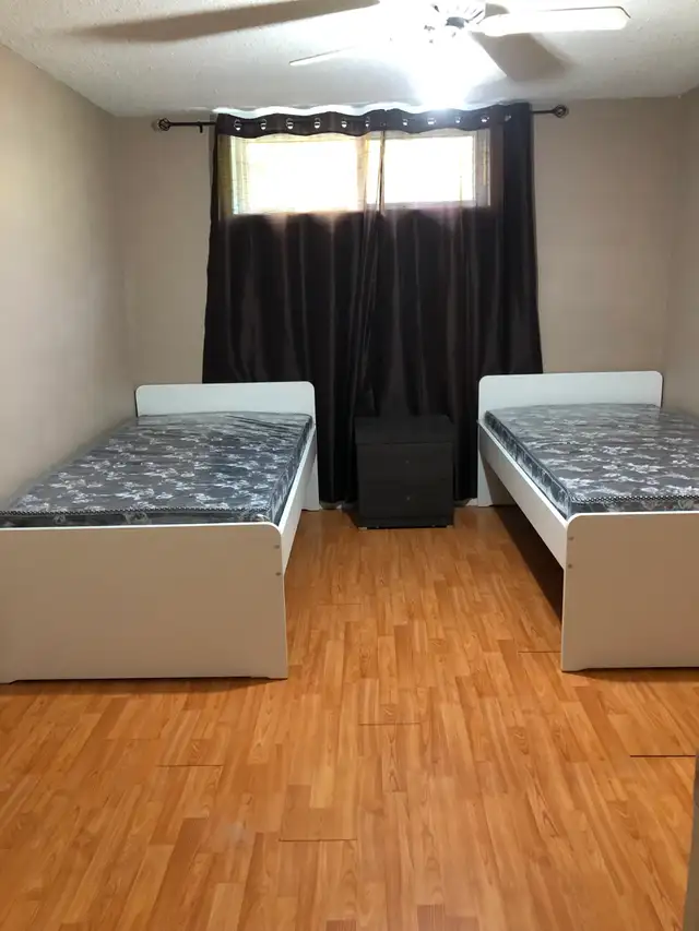 Room for rent in Room Rentals & Roommates in City of Toronto - Image 4