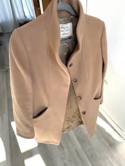Wilfred Cocoon coat. Size XS . Wool and cashmere, great for fall and winter. Not being used ! Colour...