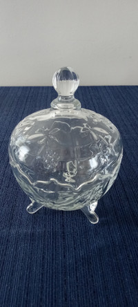 Candy dish with lid