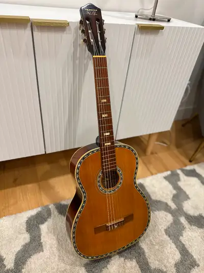 Yamaha Dynamic No. 80 Acoustic Guitar, View more