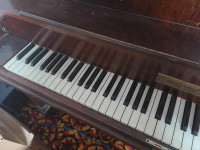 PIANO  TO GIVE AWAY