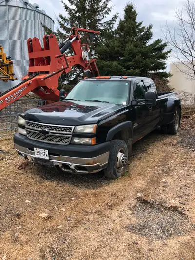 2005 Chevy duramax for sale. Cab and a half . Hasn’t been on the road since 2023. Needs a box. Runs...