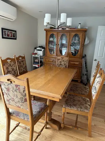 Solid oak 8 pices dining set
