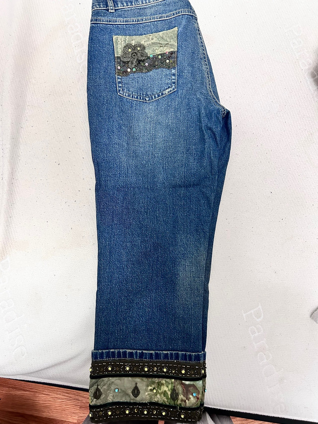 Medium Washed Jeans in Women's - Bottoms in Winnipeg - Image 4