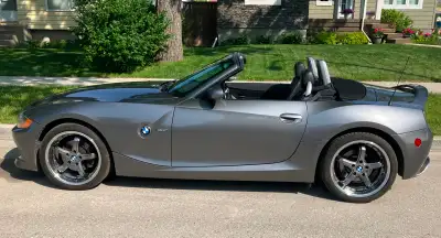 2003 BMW Z4 3.0I auto, a/c, power locks, power windows, power convertible soft top, heated seats, ba...