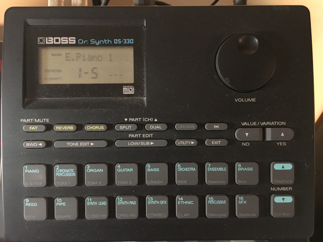 Module de son Boss Dr.Synth DS-330 dans Matériel audio professionnel  à Longueuil/Rive Sud