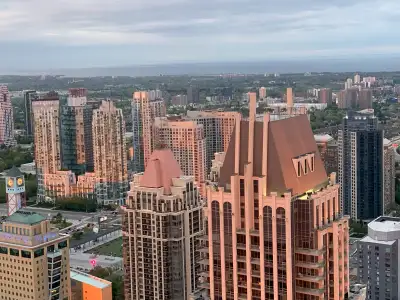 Stunning 51st-Floor Luxury Penthouse for Rent | Breathtaking City and Lake Views , | Mississauga, ON...