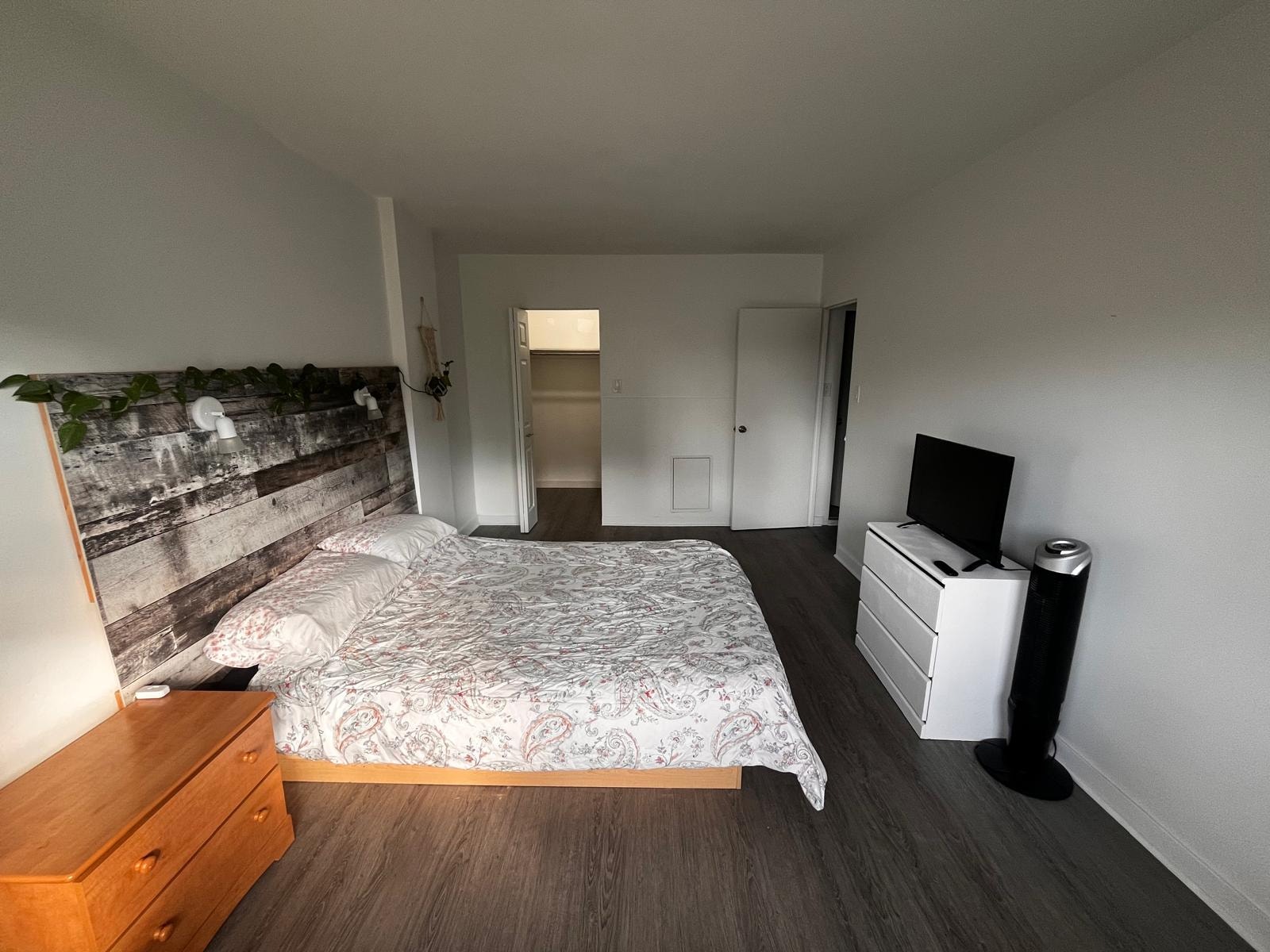 1150 Boulevard Cote Vertu Ouest — photo 2