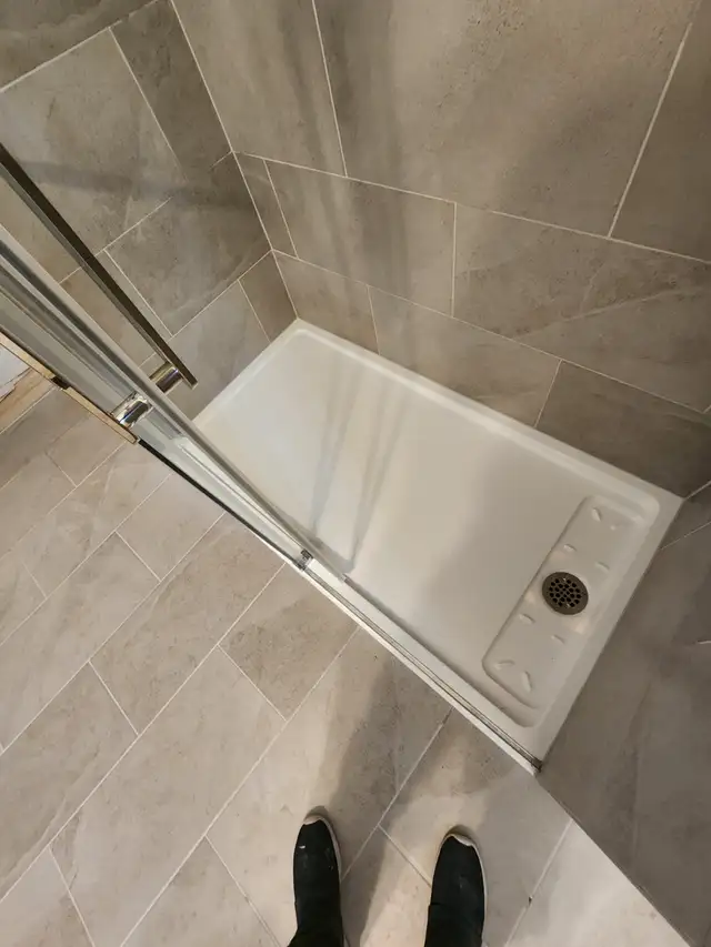 Victoria Tile - by L.A.Kelly in Flooring in Trenton - Image 8