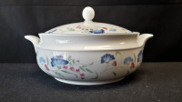 Covered Vegetable Bowl - Royal Doulton Expressions Windermere