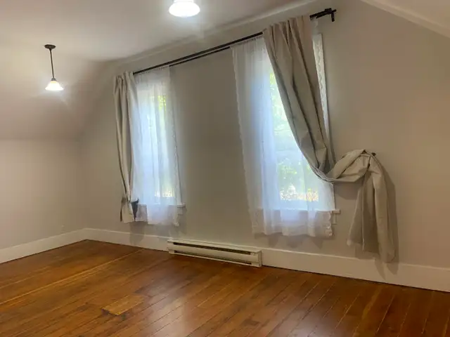 Nelson Downtown Heritage  3 bedroom with Lower Level Shop in Houses for Sale in Nelson - Image 29