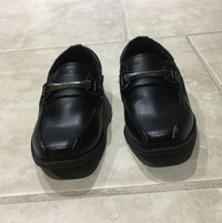 Kids slip on dress shoes -black