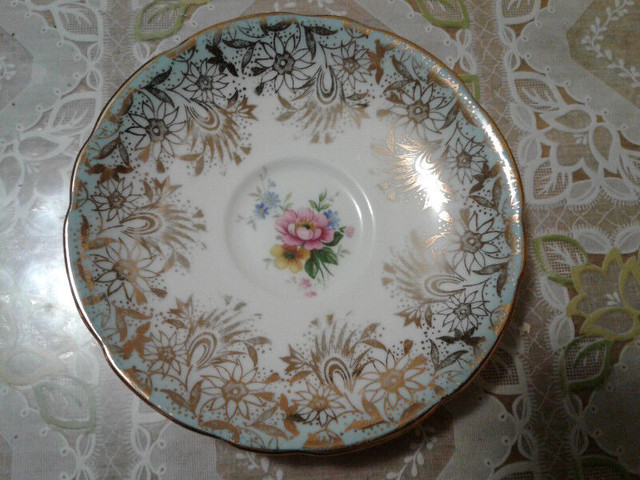 Royal Stafford bone china porcelain plate England in Arts & Collectibles in Mississauga / Peel Region