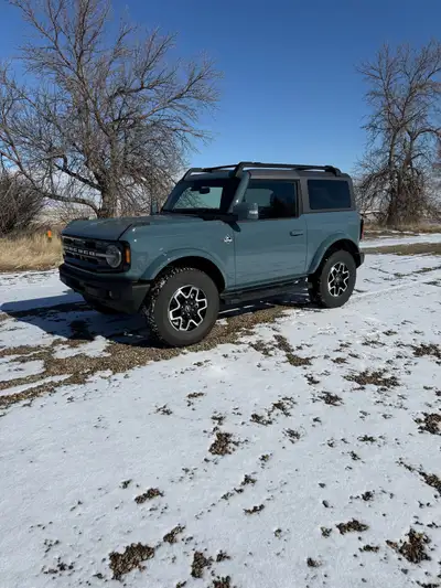 2021 ford bronco outer banks edition, 2 door hard top. Area 51 colour, Luxury package. In really nic...