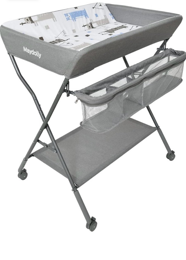 Maydolly Diaper Changing Table: New in Bathing & Changing in Markham / York Region