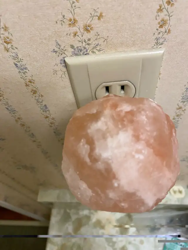 Cute Himalayan Salt Lamp  Crystal Night Light Plugin in Indoor Lighting & Fans in City of Toronto - Image 6