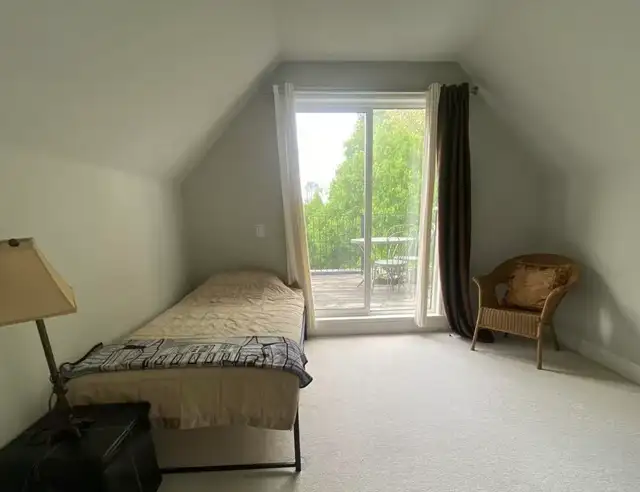 Bedrooms in a sweet home in Toronto's most prestigious midtown in Room Rentals & Roommates in City of Toronto - Image 5