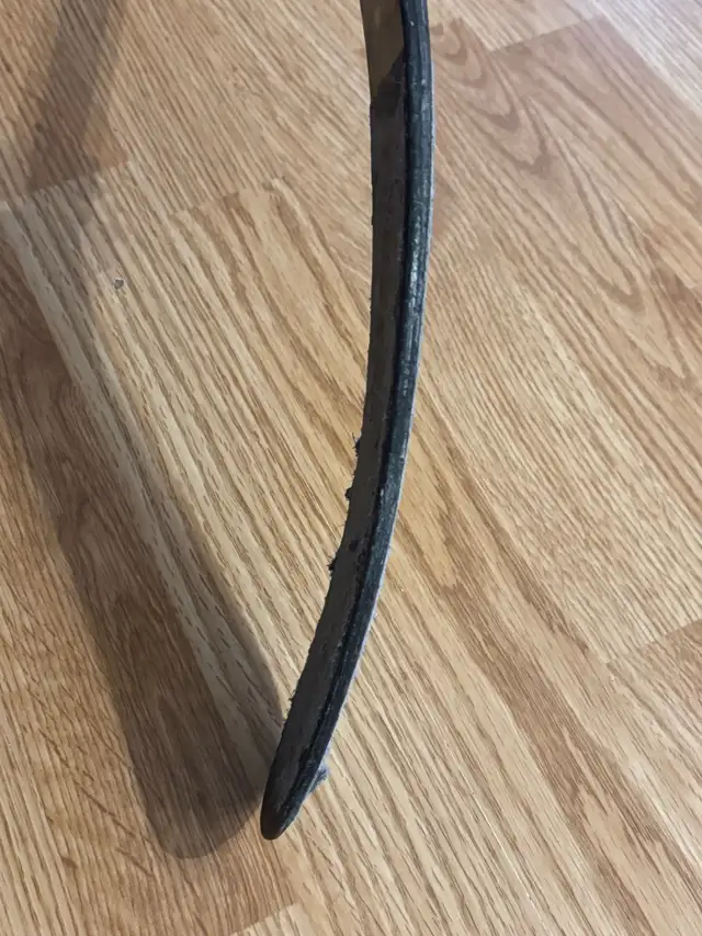 Bauer 500 Hockey Stick Mid-Kick Technology in Hockey in Winnipeg - Image 8