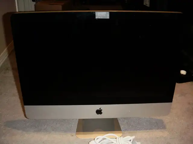 iMAC COMPUTER, $120. in Desktop Computers in Calgary - Image 3