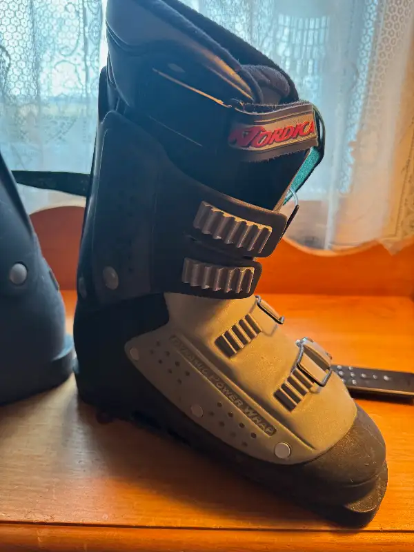 Bottes de ski Nordica pour hommes in Ski in Drummondville - Image 3