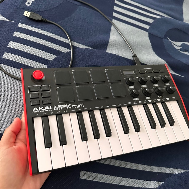 AKAI Professional MPK Mini MK3 Pianos & Keyboards London Kijiji