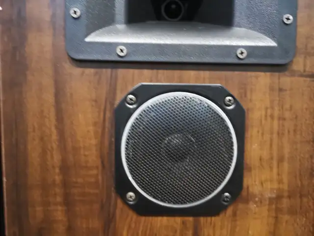 pair of sansui speakers model S-61c in Speakers in Mississauga / Peel Region - Image 6