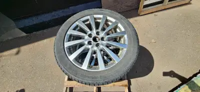 Set of 4 - 17" rims off my 2014 Lincoln MKZ c/w Michelin 225/50 X-Ice tires - 5x108mm bolt pattern -...