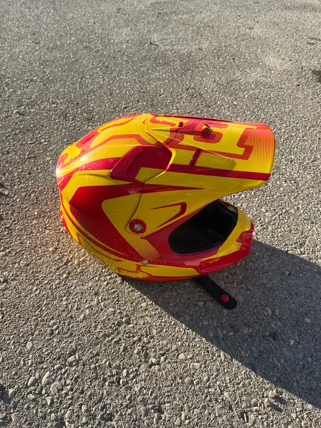FOX Helmet  in ATVs in London - Image 3