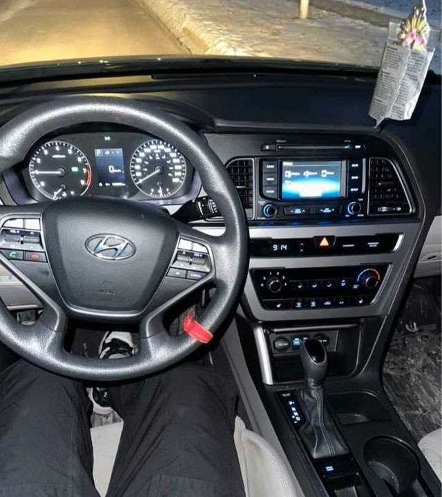 2015 Sonata Hyundai in Cars & Trucks in Oakville / Halton Region - Image 3
