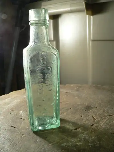 plusieurs bouteilles antique a différent prix photo 1 a 4 bouteille antique coffee & chicory patters...