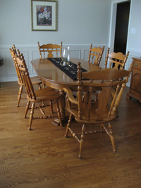 Colonial Dining Set - ROXTON Solid Maple