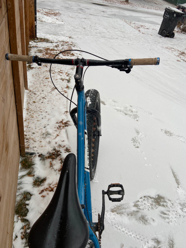 2013 9-Zero-7 17-inch Fat bike with Extra Tires in Mountain in Edmonton - Image 3