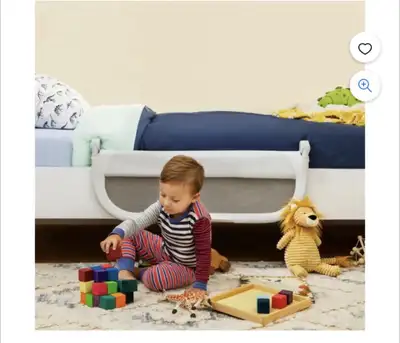 Keep your little one safe and sound with this Munchkin Sleep Safety Bed Rail! It's in great conditio...
