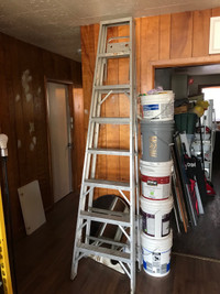 8 feet step ladder, in good condition 