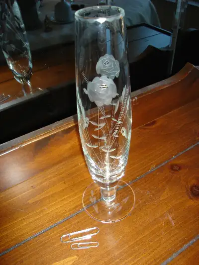 Glass Flower Bud Vase with frosted floral design - Condition New, View more