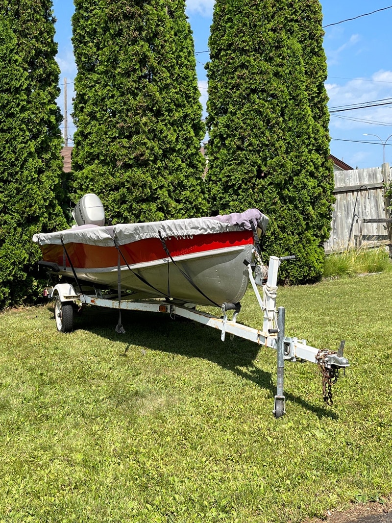 16’ Naden Boat & trailer, 25HP Honda 4 stroke motor/elect start